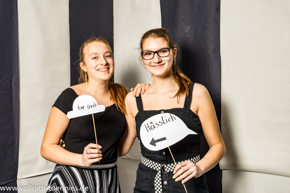 2020 02 01 Black & White Party 2304